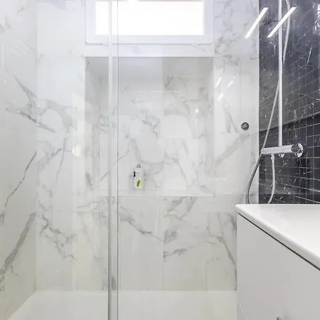Lb Vacation I Beautiful Center & Renovated Duplex Minutes From Beaches & Palais Apartment
